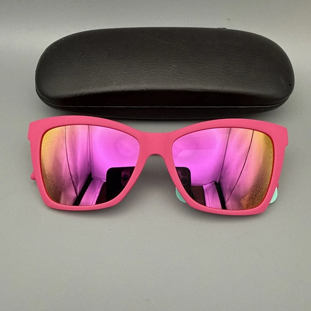 GOODR New W/Tags Pop G Sunglasses -